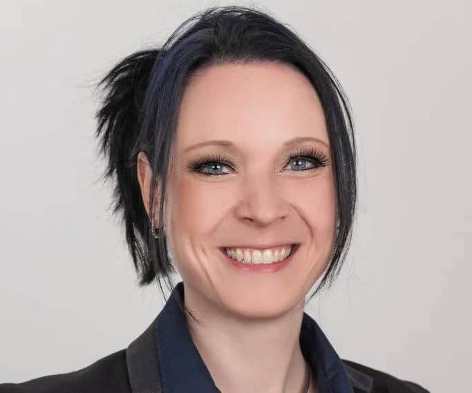 Annika Fröhlich, Steuerberatung